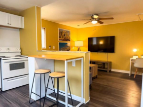 2 Stylish Apartments with 8 Beds and Parking plus WIFI